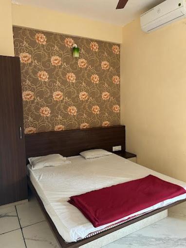 Swapnapurti Lodge, Akkalkot Akalkot Exteriér fotografie